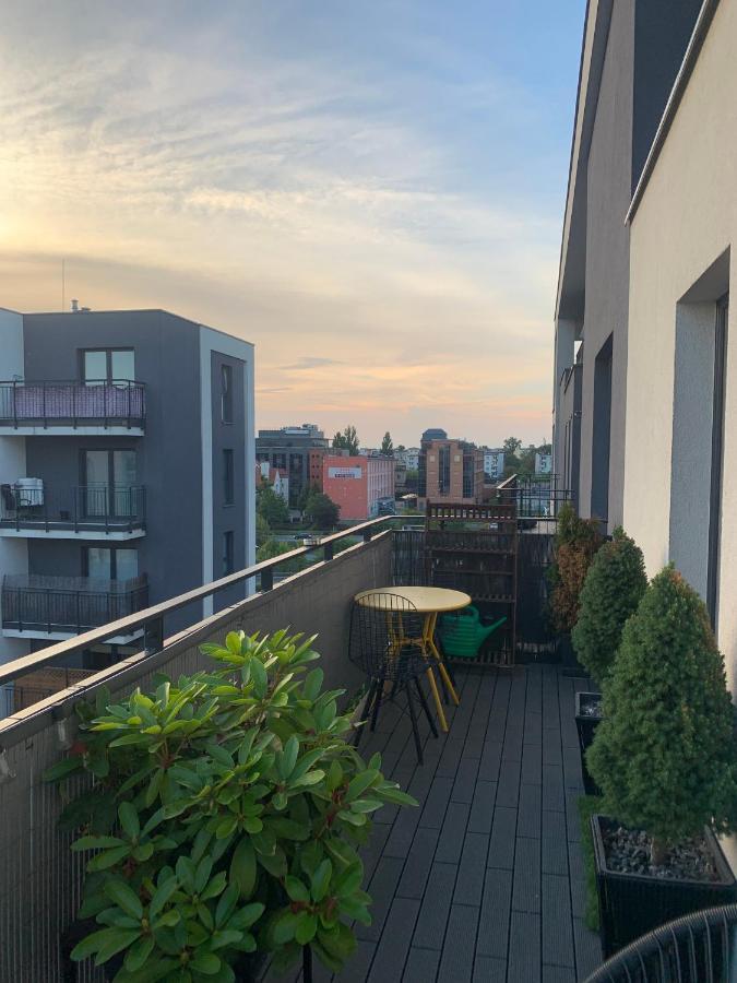 Ekskluzywny Penthouse Z Ogrodem W Centrum Lodzi Exterior photo